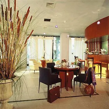 Cosmo Apartmanhotel