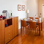 Cosmo 4*